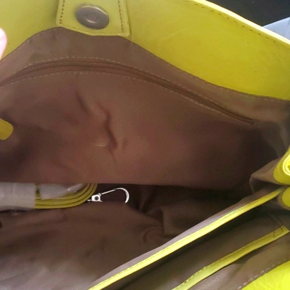 Genuine Leather Handpainted SUKRITI Kolkata Crossbody Handbag - Picture 5 of 7